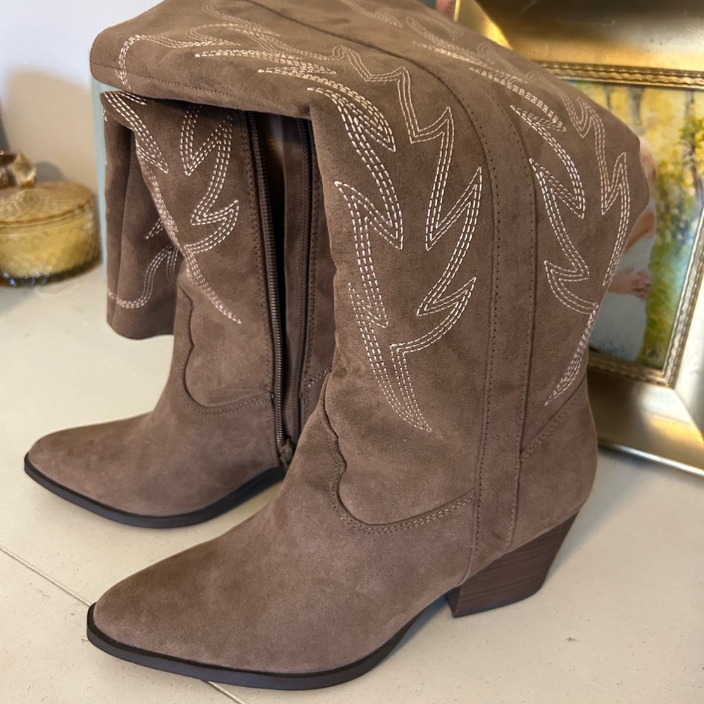 Taupe Suede LC Western Boots with White Stitching